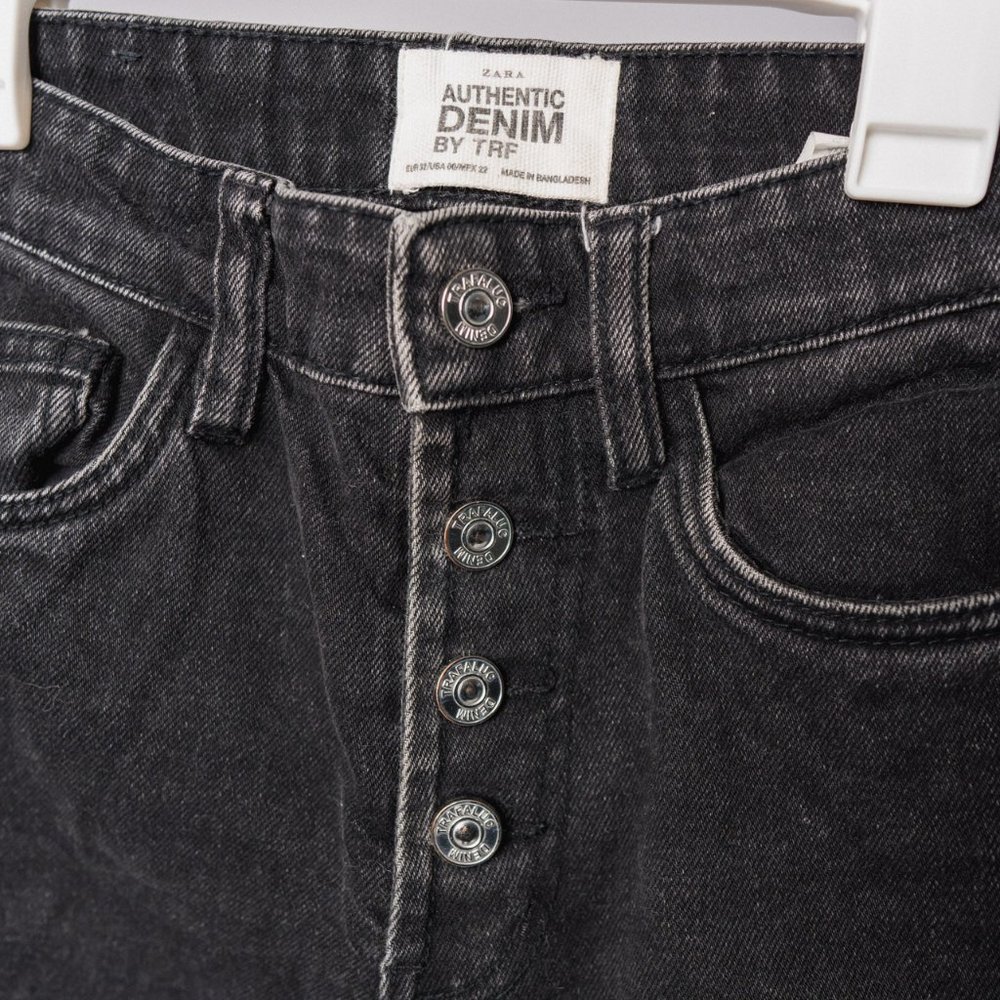 Black Zara jeans